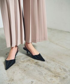 GRACE CONTINENTAL トリアセプリーツパンツ