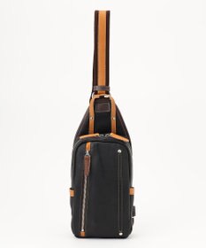 UNBILLION Otias シュリンクレザーオイル仕上げタテ型ボディバッグ