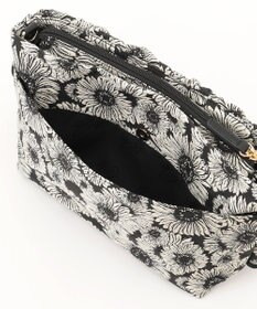 TOCCA 【美人百花掲載】【新色登場】FRILL POCHETTE ポシェット