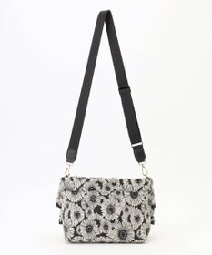 TOCCA 【美人百花掲載】【新色登場】FRILL POCHETTE ポシェット