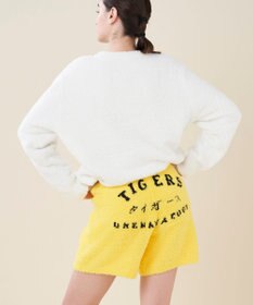 une nana cool MADE WITH 阪神タイガース やわらかモフモフプルオーバー＆ハーフパンツセット