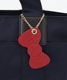 LA BAGAGERIE 【LA BAGAGERIE×HELLO KITTY】リボンチャーム付き　デイリートート　Sサイズ