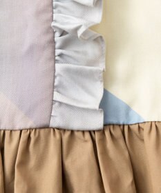 TRICOTE オーロラ柄フリルチュニックシャツ