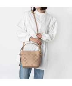 LANVIN en Bleu ペルフォレ 2wayバッグ