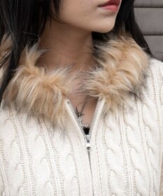 WEGO フェイクファー付きケーブルニットパーカー