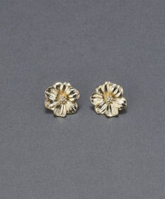 Phoebe フレグラントフラワーメタルピアス