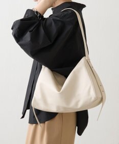 russet トライアングルショルダーバッグ(CE-1675)