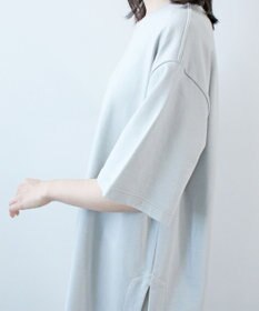 WHITE MAILS HIGH GAUGE URAKE HAIF SLEEVE SIDE SLIT ロングワンピース
