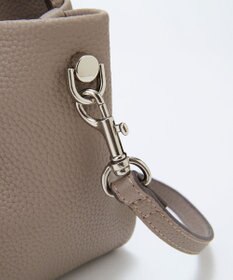 TOPKAPI 【Breath TOPKAPI】シュリンクレザー ショルダー付き ミニ トートバッグ / チャーム付き