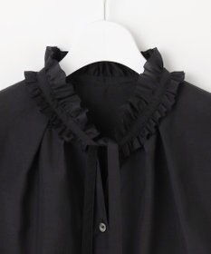 自由区 【SHIHOさん着用】ブライトローン ブラウス