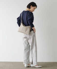 russet エンボスモノグラム ソフトレザーショルダーバッグ(CE-1547)