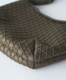 MIYABIYA LAQUOH【撥水加工】篭目柄エンボスボンディングショルダー