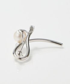 Phoebe クロスメタルパールブローチ　シルバー