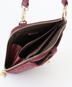 LA BAGAGERIE シープレザー　キルティングスマホショルダー