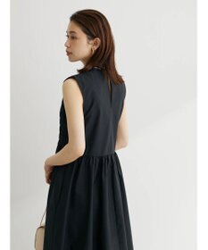 Green Parks ・Ｄｏｕｂｌｅ　Ｆｌａｇｓ　シャーリングノースリワンピ