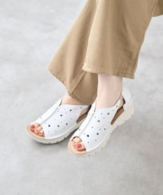 Pointer 本革 超軽量厚底パンチングサンダル