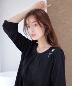 Tiaclasse パール付きニュアンスウェーブブローチ