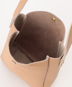 UNBILLION 【テレビ ドラマ着用アイテム】Otias シュリンクレザーショルダ－バッグ