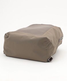 Y'SACCS ナイロン×リサイクルレザー　コンビマルチリュック