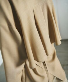 GRACE CONTINENTAL バックシャンオーバーシャツ