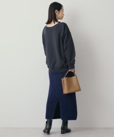 AMERICAN HOLIC Vネックワンポイントロゴスウェットプルオーバー