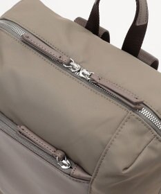 Y'SACCS ナイロン×リサイクルレザー　コンビマルチリュック