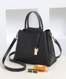 style code 【MERCURYDUO/マーキュリーデュオ】両アオリポケット　ハンドバッグ　キーリングチャーム付き