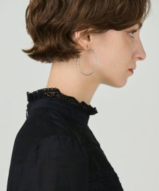 GRACE CONTINENTAL ラインデザインフープピアス