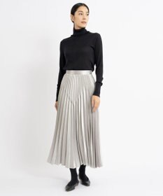 23区 【エステータ】シャイニーサテン プリーツスカート