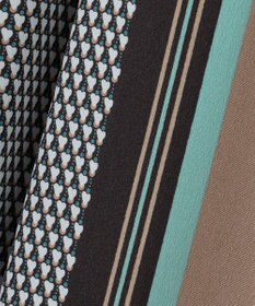 自由区 【洗える】ジオメトリックハートプリント スカート