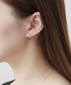 TOCCA 【WEB限定】PETAL HOOP PIERCED EARRINGS プラチナ ピアス
