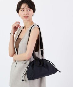 LeSportsac E/W CITY DRAWSTRING BAG??? /アップタウンディープシーブルー/ブラック