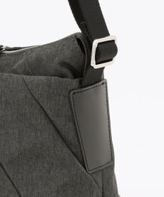 Y'SACCS ストリームラインショルダー