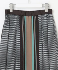 自由区 【洗える】ジオメトリックハートプリント スカート