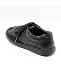 APOM 晴雨兼用　ウォーターレジスト.ジャーマントレーナー