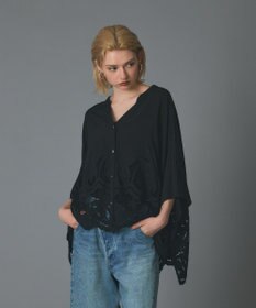 GRACE CONTINENTAL カットワークスカラブラウス