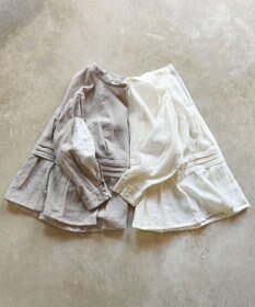 muuc 〈高品質ベルギーリネン100%〉〈通年着られる〉カットジャカード生地デザイン袖 クラシカルシルエットのブラウス