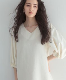 Green Parks ■ＥＳＣＡＲ　エンボスＶネックワンピース