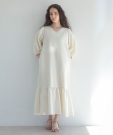 Green Parks ■ＥＳＣＡＲ　エンボスＶネックワンピース