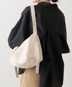 russet トライアングルショルダーバッグ(CE-1675)