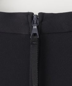 #Newans 〈亀恭子さんコラボ〉パネルタックAラインブラウス