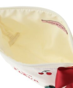 Maison de FLEUR チェリー刺繍ポーチ