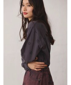 Green Parks ・Ｄｏｕｂｌｅ　Ｆｌａｇｓ　ハート刺繍ロンＴ