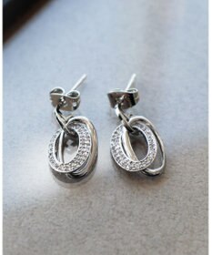 Tiaclasse 【安田美沙子さん着用・金属アレルギー対応】キュービックレイヤードフープピアス