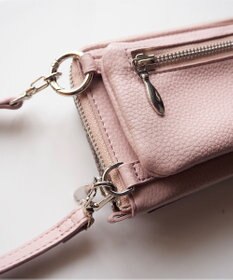 LA BAGAGERIE 【インスタグラマー chiyoさん×LA BAGAGERIE】コンビスマホショルダー