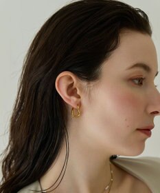 Phoebe 〈金属アレルギー対応〉デイリーニュアンスフープピアス　ゴールド　ステンレス