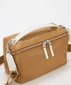 TOPKAPI 【Breath TOPKAPI】【撥水】マット ナイロン ボックス型 ショルダーバッグ