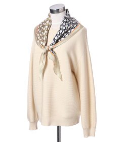 MOONBAT FURLA シルク100% モノグラム柄 菱形スカーフ