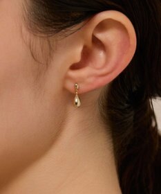 Phoebe 〈金属アレルギー対応〉スイングドロップピアス　ゴールド/ニッケルフリー