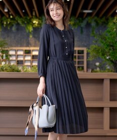 Tiaclasse 【新色追加・洗える】パールボタンプリーツワンピース